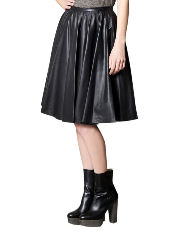 Voguish Mid-Calf Pleated Leather Skirt Front